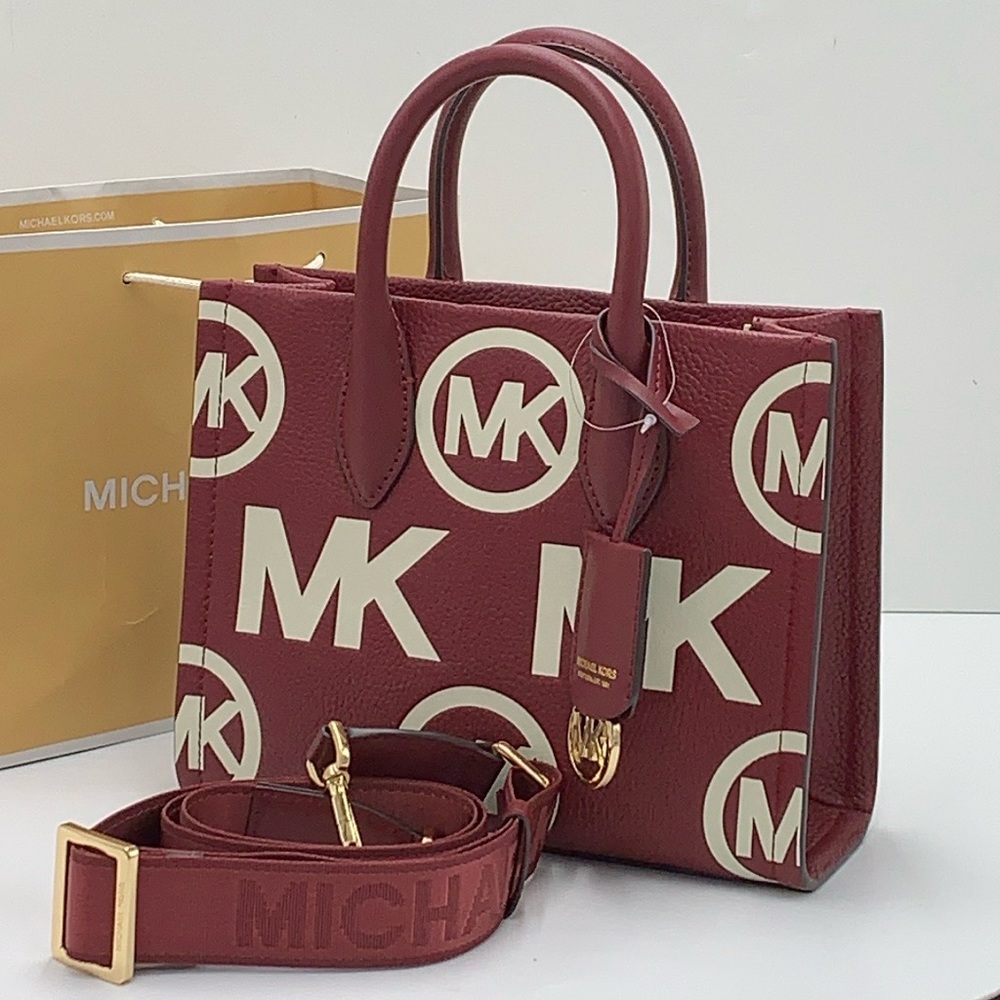 MICHAEL KORS
Mirella Small Logo Embossed Pebbled Leather Crossbody
DK CHERRY
NWT